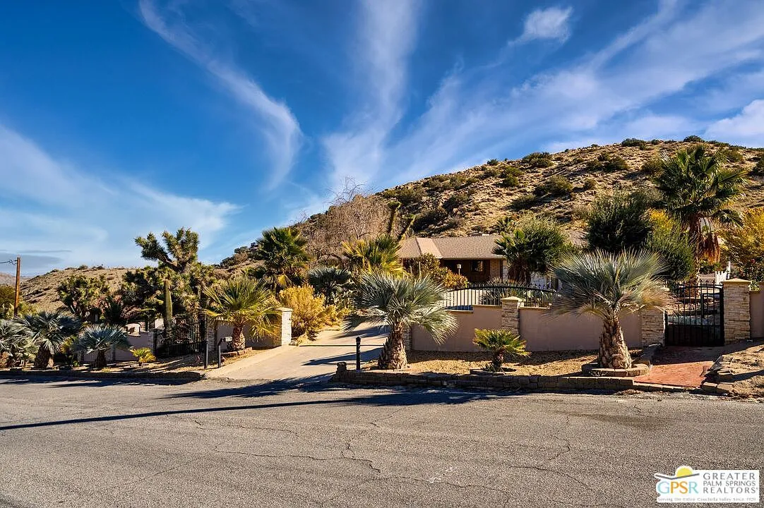 54045 Ridge Rd, Yucca Valley, CA 92284 - Cover Photo